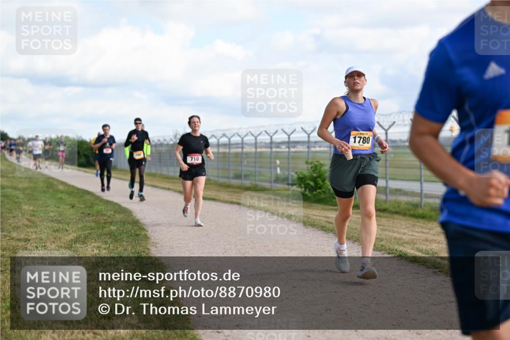 14.09.2025 - Airport Race Dr. Thomas Lammeyer http://msf.ph/oto/8870980 14.09.2025 12:15:31 Laufen 710, 1780 meine-sportfotos.de