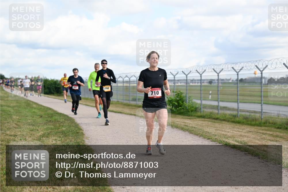 14.09.2025 - Airport Race Dr. Thomas Lammeyer http://msf.ph/oto/8871003 14.09.2025 12:15:33 Laufen 498, 710 meine-sportfotos.de