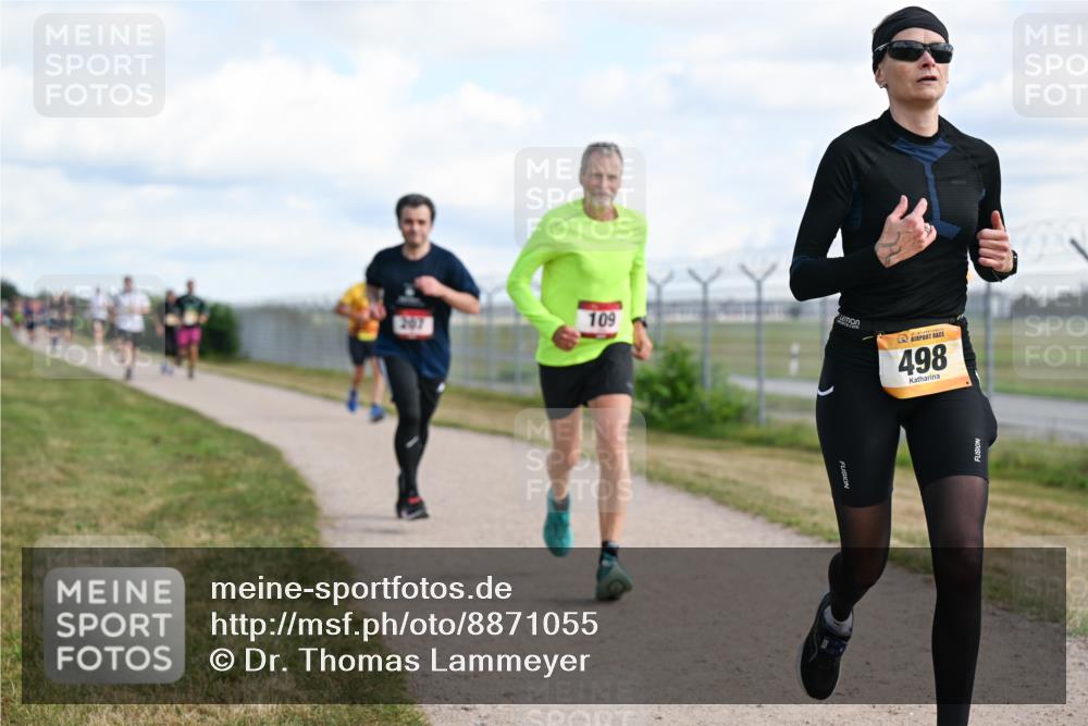 14.09.2025 - Airport Race Dr. Thomas Lammeyer http://msf.ph/oto/8871055 14.09.2025 12:15:36 Laufen 109, 498 meine-sportfotos.de
