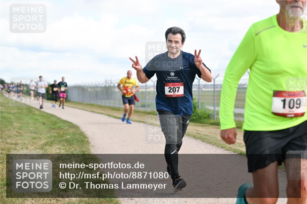 14.09.2025 - Airport Race Dr. Thomas Lammeyer http://msf.ph/oto/8871080 14.09.2025 12:15:37 Laufen 207, 109 meine-sportfotos.de