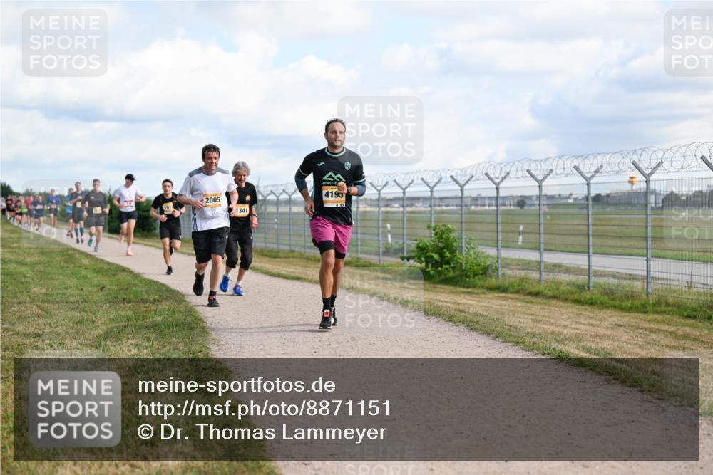 14.09.2025 - Airport Race Dr. Thomas Lammeyer http://msf.ph/oto/8871151 14.09.2025 12:15:44 Laufen 1913, 2005, 1341, 4195, 4195 meine-sportfotos.de