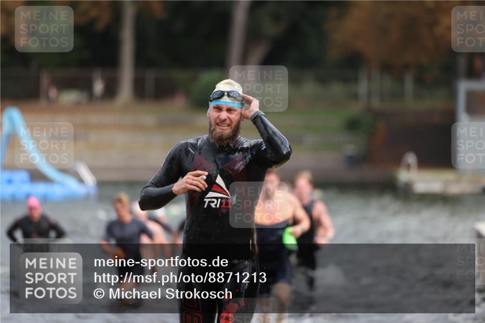 14.09.2025 - Stadtparktriathlon Michael Strokosch http://msf.ph/oto/8871213 14.09.2025 11:31:53 Schwimmen 1033, 1039, 1040, 1043, 1077, 1080, 1091, 1107 meine-sportfotos.de