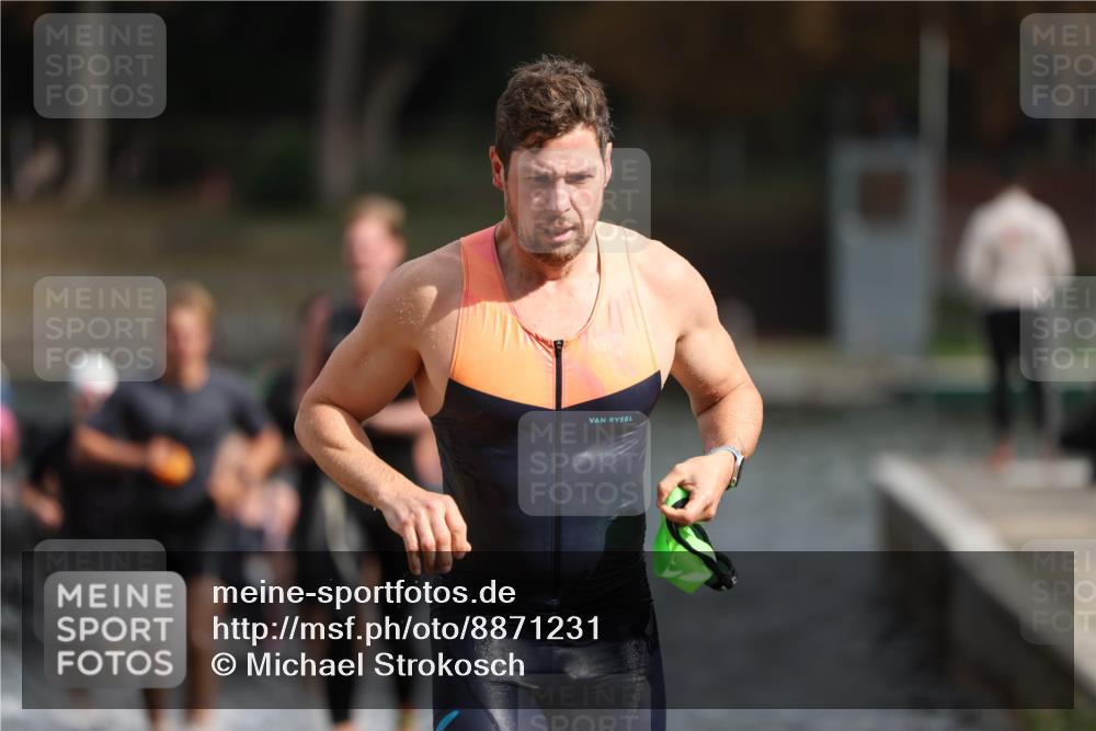 14.09.2025 - Stadtparktriathlon Michael Strokosch http://msf.ph/oto/8871231 14.09.2025 11:31:58 Schwimmen 1033, 1040, 1043, 1073, 1077, 1080, 1091, 1102, 1107 meine-sportfotos.de