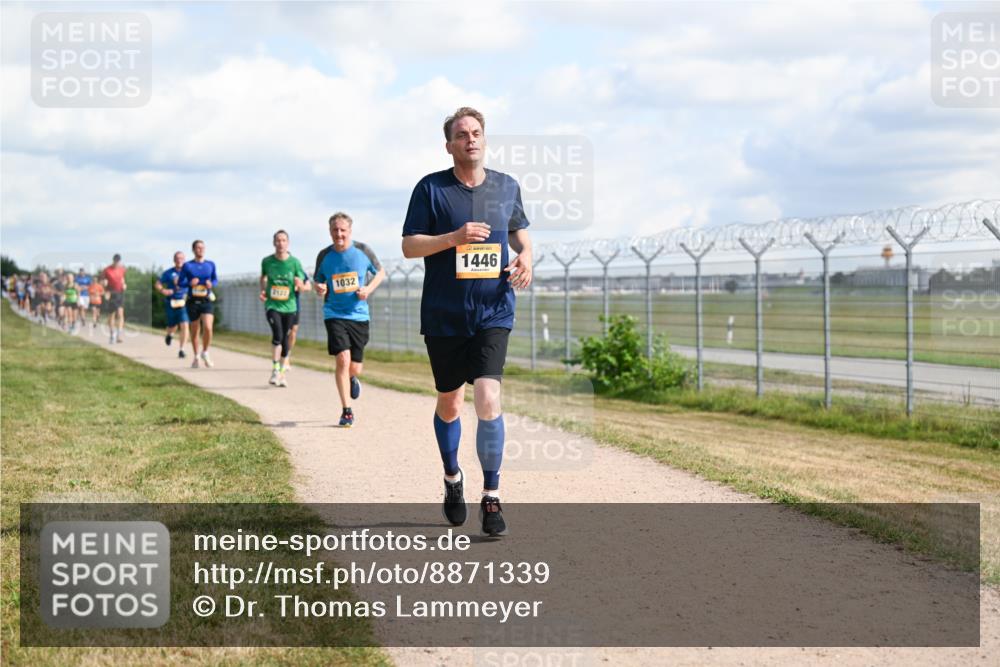 14.09.2025 - Airport Race Dr. Thomas Lammeyer http://msf.ph/oto/8871339 14.09.2025 12:15:55 Laufen 1446, 1032 meine-sportfotos.de