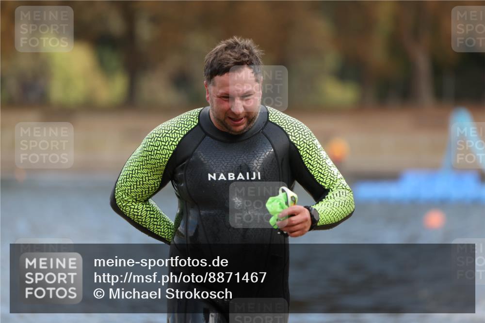 14.09.2025 - Stadtparktriathlon Michael Strokosch http://msf.ph/oto/8871467 14.09.2025 11:33:38 Schwimmen 1022, 1084, 1110 meine-sportfotos.de