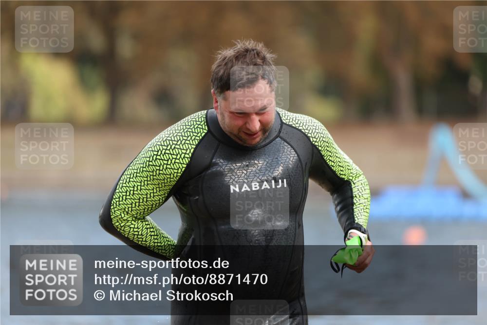 14.09.2025 - Stadtparktriathlon Michael Strokosch http://msf.ph/oto/8871470 14.09.2025 11:33:39 Schwimmen 1022, 1084, 1110 meine-sportfotos.de