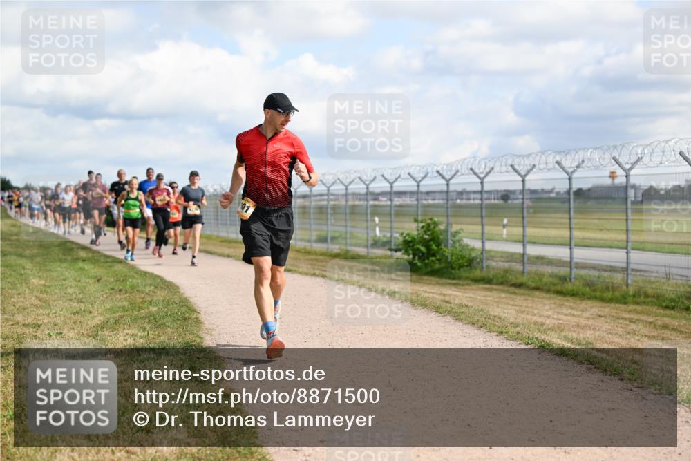 14.09.2025 - Airport Race Dr. Thomas Lammeyer http://msf.ph/oto/8871500 14.09.2025 12:16:05 Laufen 1 meine-sportfotos.de