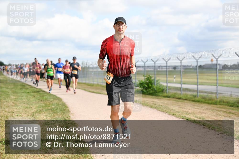 14.09.2025 - Airport Race Dr. Thomas Lammeyer http://msf.ph/oto/8871521 14.09.2025 12:16:06 Laufen 12, 05, 91 meine-sportfotos.de