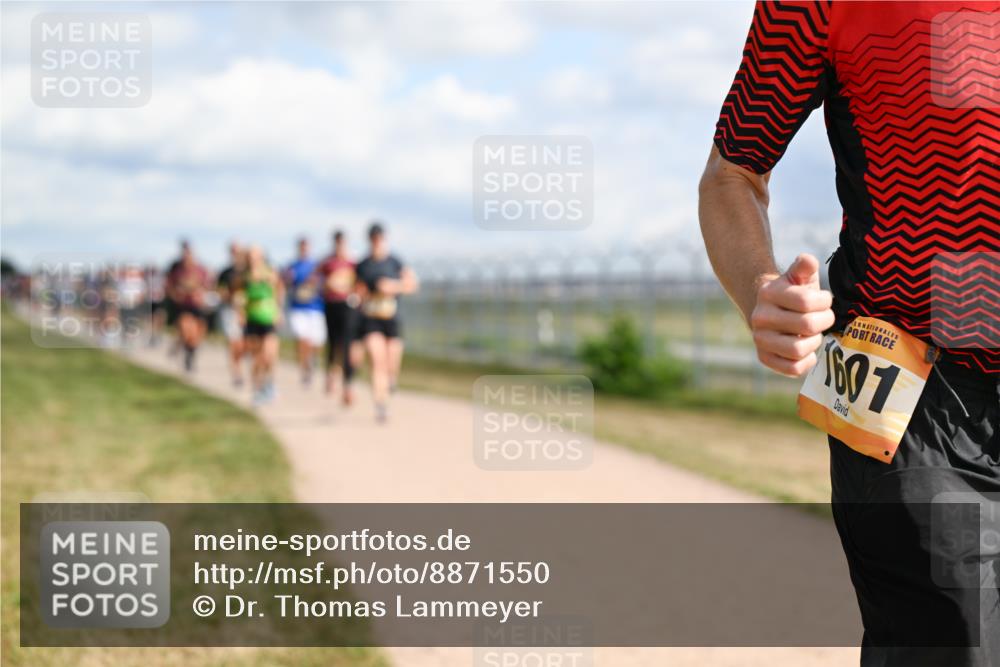 14.09.2025 - Airport Race Dr. Thomas Lammeyer http://msf.ph/oto/8871550 14.09.2025 12:16:08 Laufen 1601 meine-sportfotos.de
