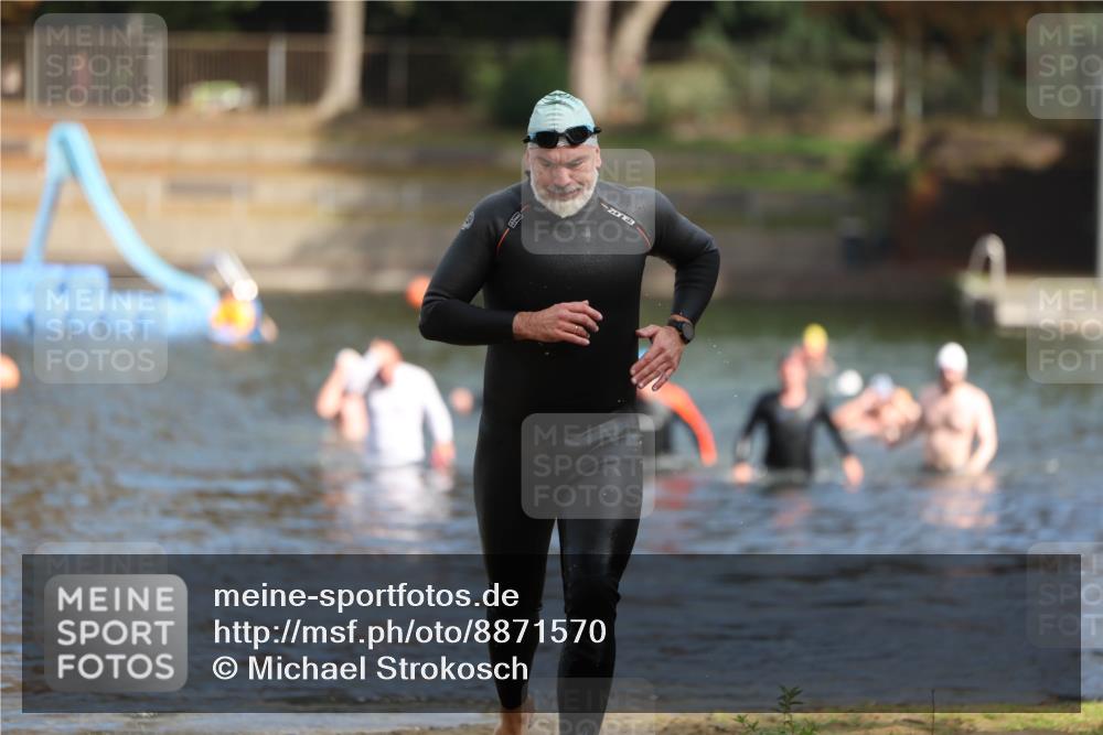 14.09.2025 - Stadtparktriathlon Michael Strokosch http://msf.ph/oto/8871570 14.09.2025 11:34:33 Schwimmen 1094 meine-sportfotos.de
