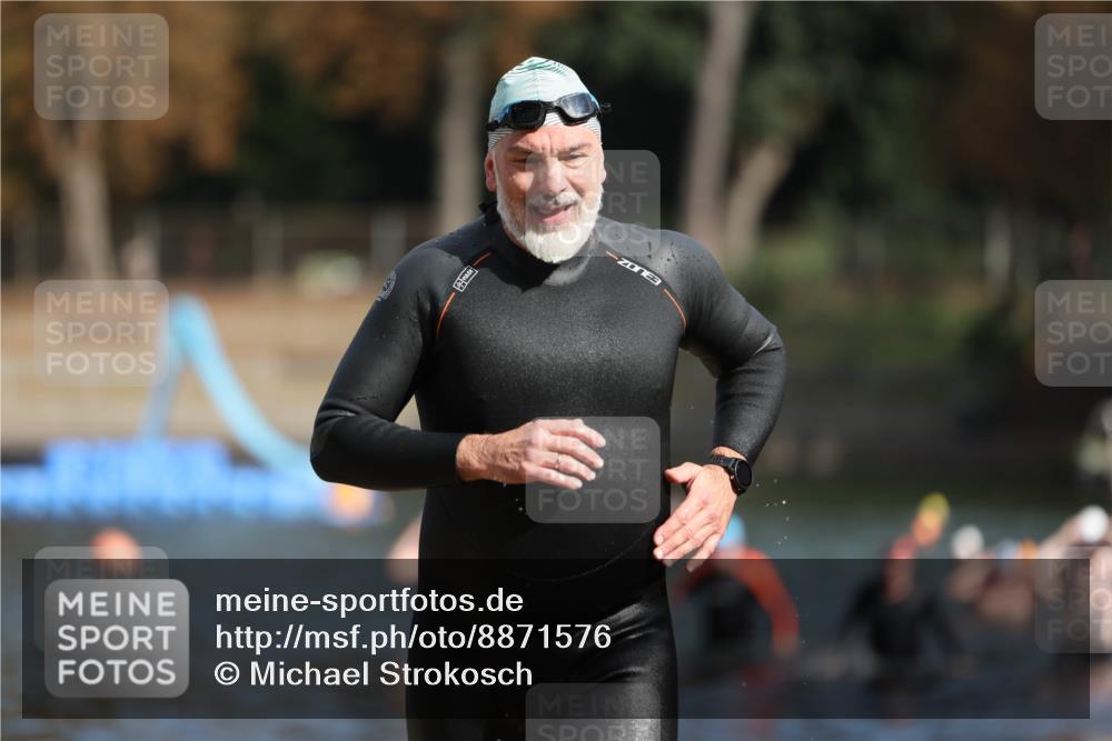 14.09.2025 - Stadtparktriathlon Michael Strokosch http://msf.ph/oto/8871576 14.09.2025 11:34:36 Schwimmen 1094 meine-sportfotos.de