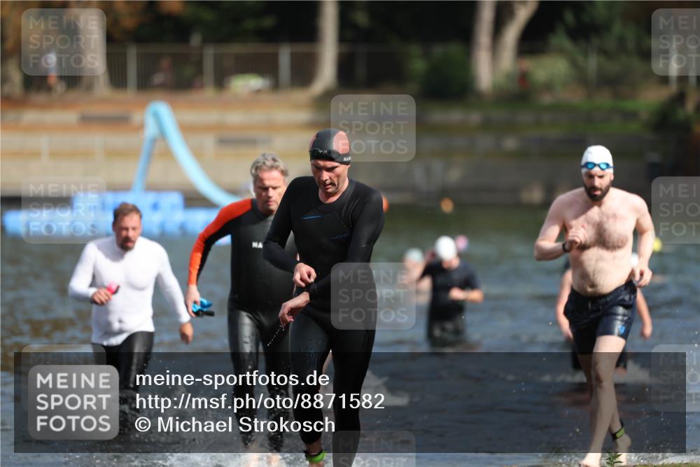 14.09.2025 - Stadtparktriathlon Michael Strokosch http://msf.ph/oto/8871582 14.09.2025 11:34:51 Schwimmen 789, 1055, 1066, 1085, 1098, 1117 meine-sportfotos.de