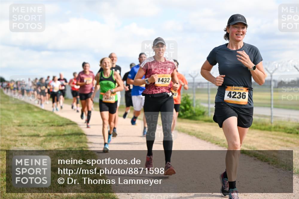 14.09.2025 - Airport Race Dr. Thomas Lammeyer http://msf.ph/oto/8871598 14.09.2025 12:16:11 Laufen 180, 1432, 4236 meine-sportfotos.de