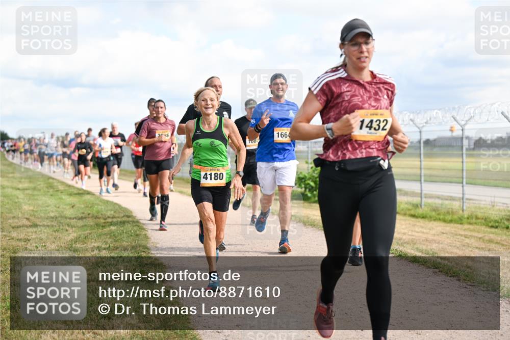 14.09.2025 - Airport Race Dr. Thomas Lammeyer http://msf.ph/oto/8871610 14.09.2025 12:16:12 Laufen 2046, 4180, 1087, 1664, 1432 meine-sportfotos.de