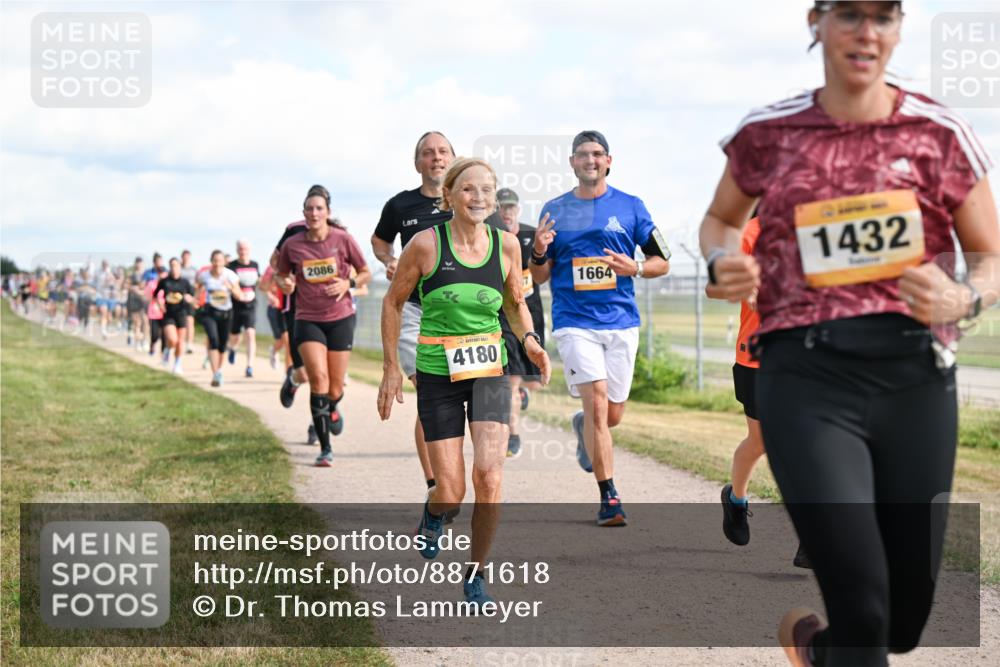 14.09.2025 - Airport Race Dr. Thomas Lammeyer http://msf.ph/oto/8871618 14.09.2025 12:16:12 Laufen 2086, 4180, 1664, 1432 meine-sportfotos.de