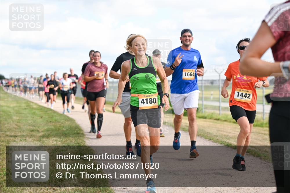 14.09.2025 - Airport Race Dr. Thomas Lammeyer http://msf.ph/oto/8871620 14.09.2025 12:16:12 Laufen 4180, 1664, 1442 meine-sportfotos.de