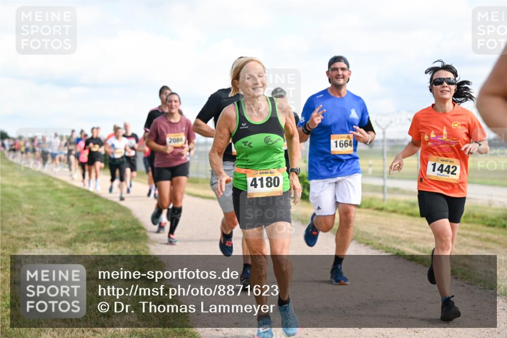 14.09.2025 - Airport Race Dr. Thomas Lammeyer http://msf.ph/oto/8871623 14.09.2025 12:16:13 Laufen 2086, 4180, 1664, 1442 meine-sportfotos.de