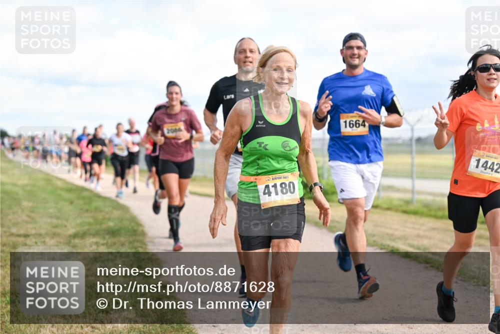 14.09.2025 - Airport Race Dr. Thomas Lammeyer http://msf.ph/oto/8871628 14.09.2025 12:16:13 Laufen 1664, 1442, 4180 meine-sportfotos.de