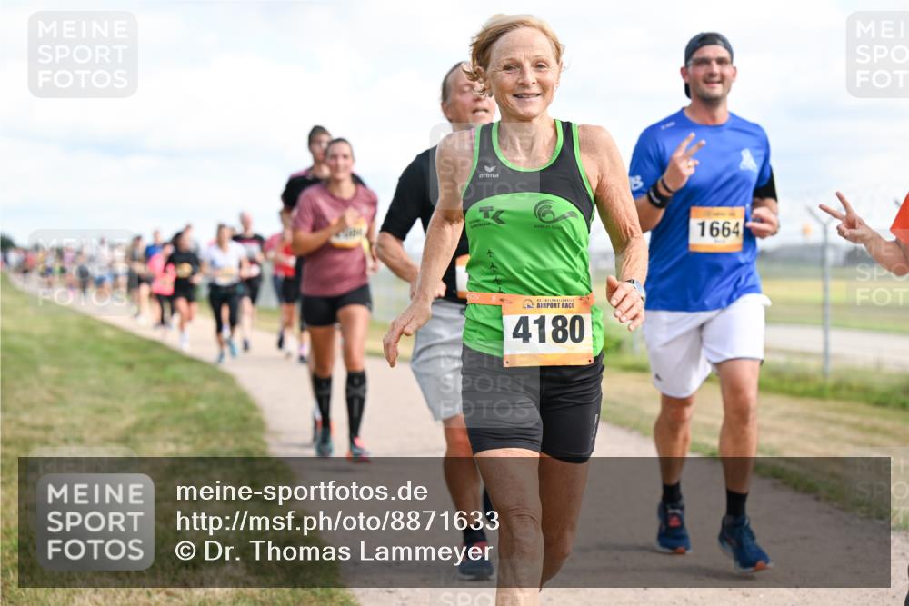 14.09.2025 - Airport Race Dr. Thomas Lammeyer http://msf.ph/oto/8871633 14.09.2025 12:16:13 Laufen 4180, 1664 meine-sportfotos.de
