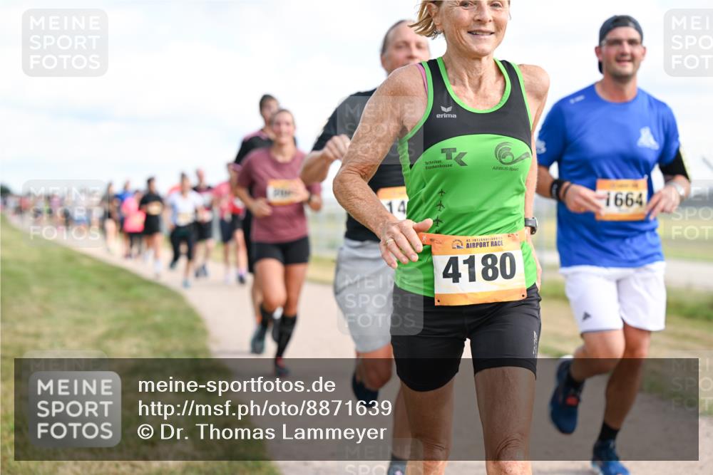 14.09.2025 - Airport Race Dr. Thomas Lammeyer http://msf.ph/oto/8871639 14.09.2025 12:16:13 Laufen 42, 4180, 1664 meine-sportfotos.de