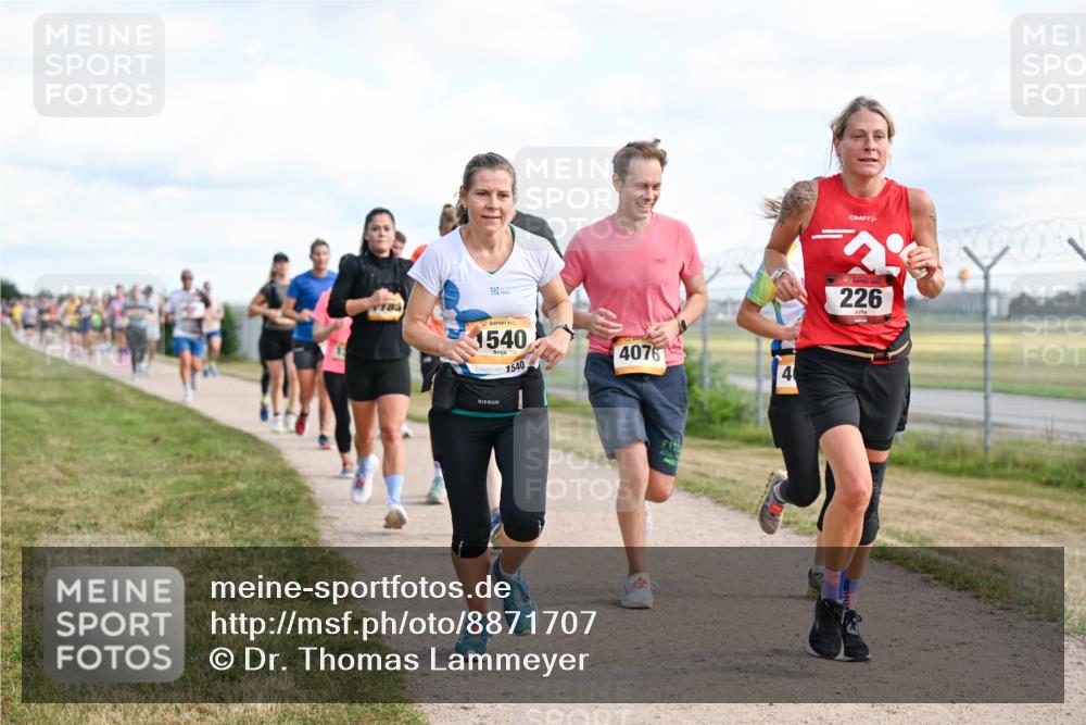 14.09.2025 - Airport Race Dr. Thomas Lammeyer http://msf.ph/oto/8871707 14.09.2025 12:16:17 Laufen 183, 1540, 1540, 4076, 40, 226 meine-sportfotos.de
