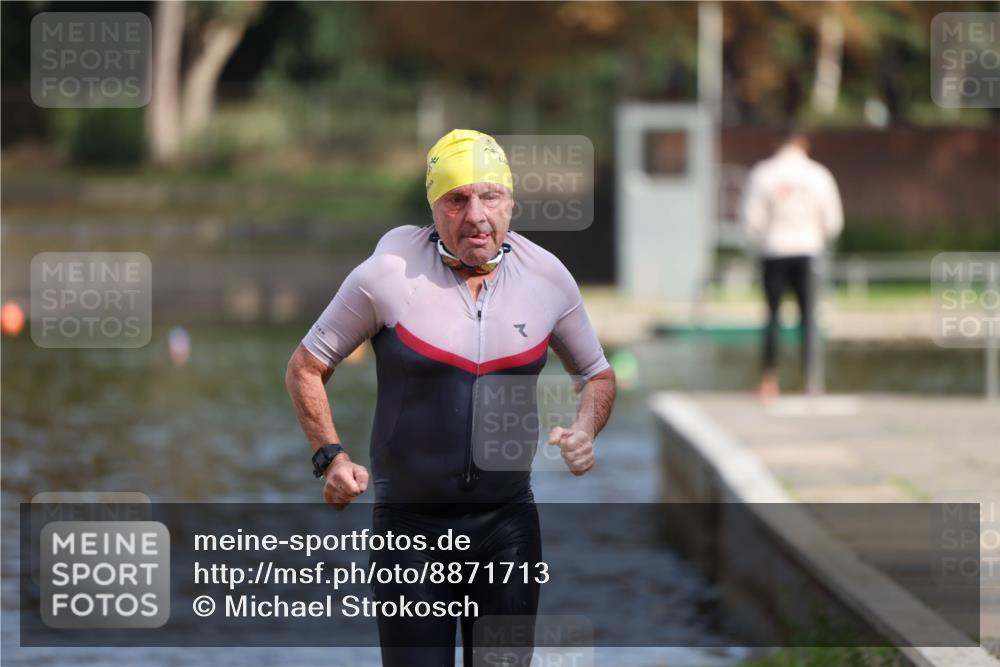 14.09.2025 - Stadtparktriathlon Michael Strokosch http://msf.ph/oto/8871713 14.09.2025 11:36:01 Schwimmen 1059 meine-sportfotos.de