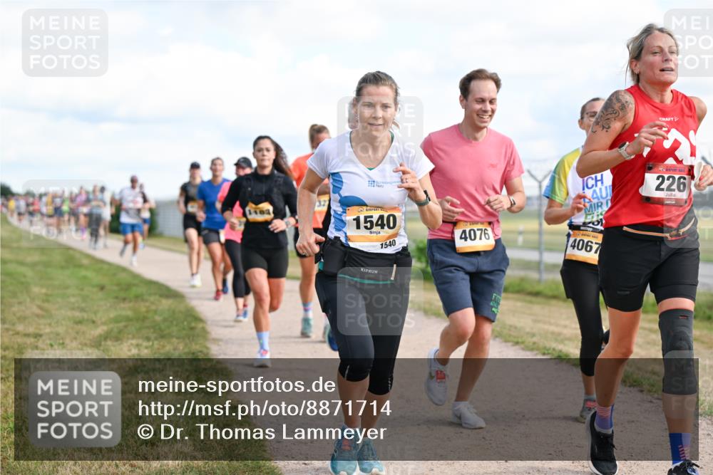14.09.2025 - Airport Race Dr. Thomas Lammeyer http://msf.ph/oto/8871714 14.09.2025 12:16:18 Laufen 1183, 1540, 1540, 4076, 226 meine-sportfotos.de
