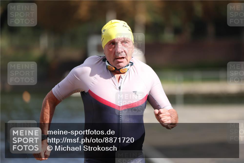 14.09.2025 - Stadtparktriathlon Michael Strokosch http://msf.ph/oto/8871720 14.09.2025 11:36:02 Schwimmen 1059 meine-sportfotos.de
