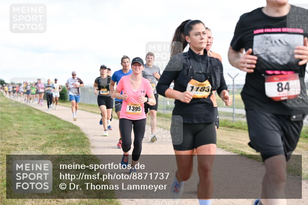 14.09.2025 - Airport Race Dr. Thomas Lammeyer http://msf.ph/oto/8871737 14.09.2025 12:16:19 Laufen 4146, 1395, 78, 1183, 84 meine-sportfotos.de