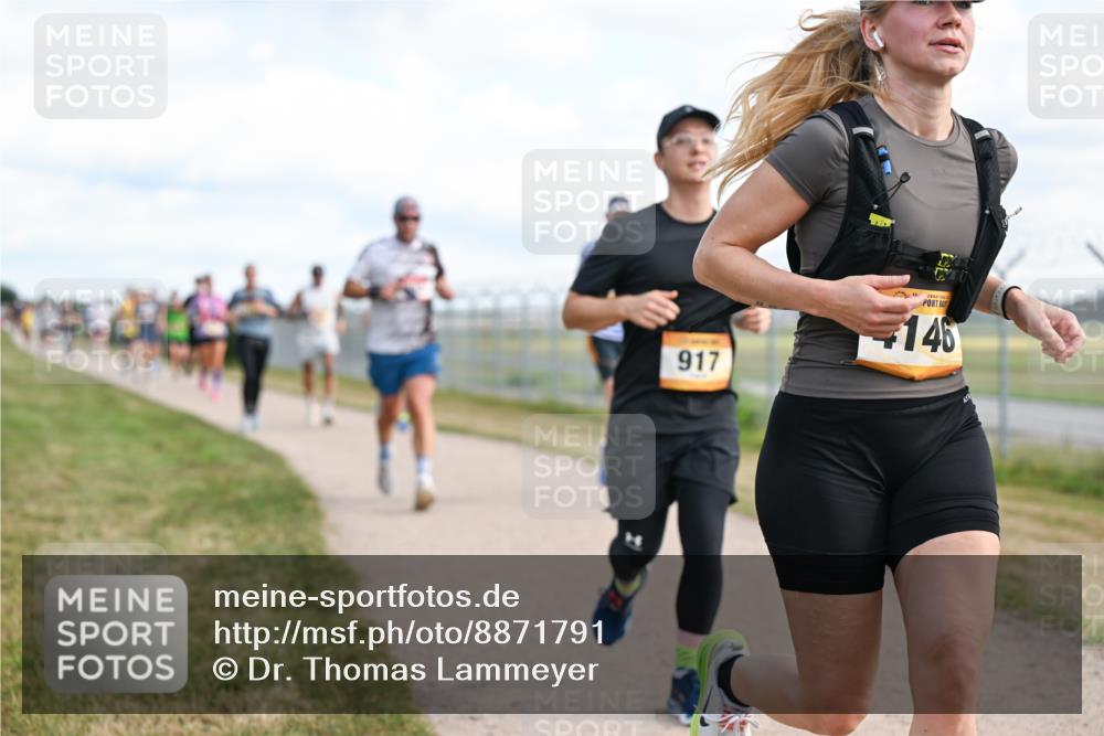 14.09.2025 - Airport Race Dr. Thomas Lammeyer http://msf.ph/oto/8871791 14.09.2025 12:16:23 Laufen 917, 146 meine-sportfotos.de
