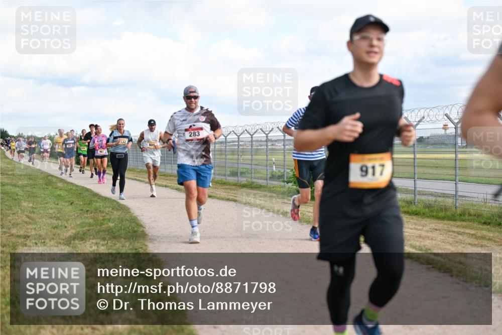 14.09.2025 - Airport Race Dr. Thomas Lammeyer http://msf.ph/oto/8871798 14.09.2025 12:16:23 Laufen 600, 283, 917 meine-sportfotos.de