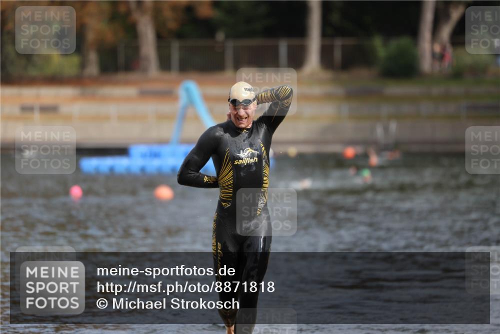 14.09.2025 - Stadtparktriathlon Michael Strokosch http://msf.ph/oto/8871818 14.09.2025 11:48:17 Schwimmen 1125 meine-sportfotos.de