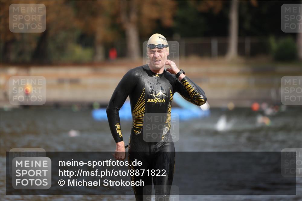 14.09.2025 - Stadtparktriathlon Michael Strokosch http://msf.ph/oto/8871822 14.09.2025 11:48:18 Schwimmen 1125 meine-sportfotos.de