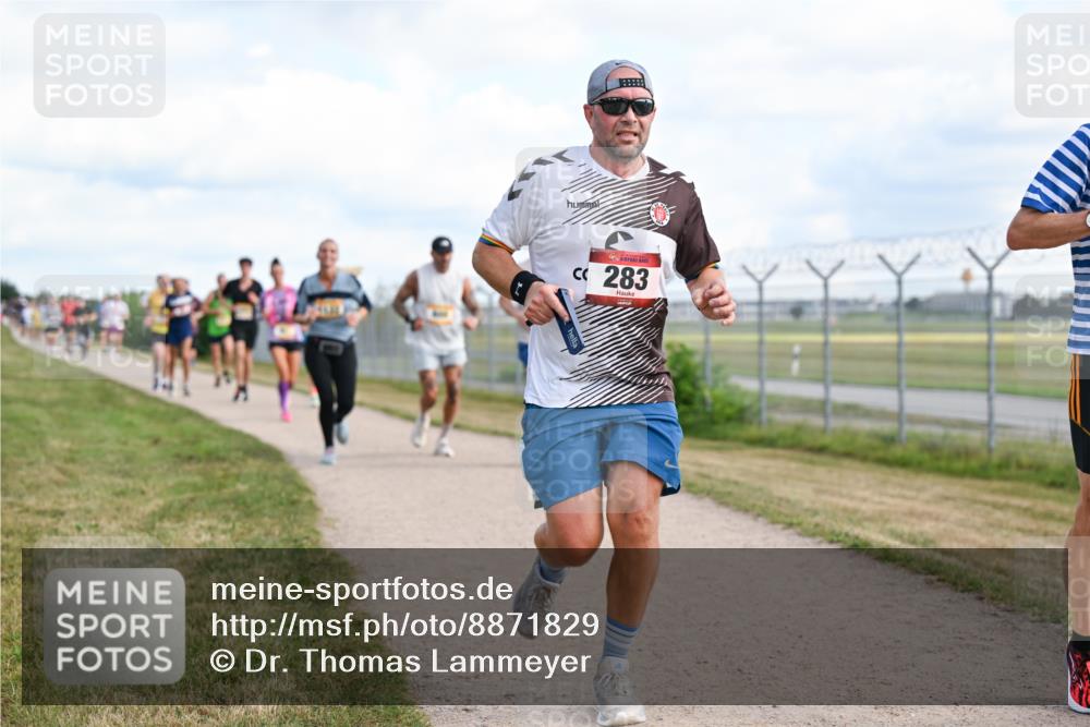14.09.2025 - Airport Race Dr. Thomas Lammeyer http://msf.ph/oto/8871829 14.09.2025 12:16:25 Laufen 283 meine-sportfotos.de