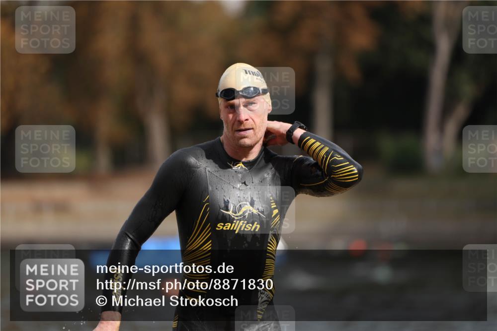 14.09.2025 - Stadtparktriathlon Michael Strokosch http://msf.ph/oto/8871830 14.09.2025 11:48:20 Schwimmen 1125 meine-sportfotos.de