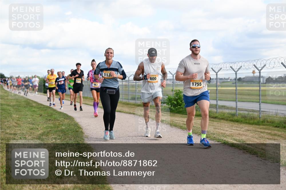 14.09.2025 - Airport Race Dr. Thomas Lammeyer http://msf.ph/oto/8871862 14.09.2025 12:16:27 Laufen 1504, 967, 113, 600, 1755 meine-sportfotos.de