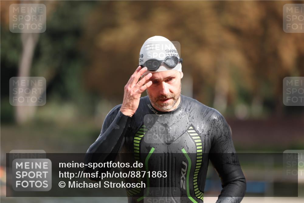 14.09.2025 - Stadtparktriathlon Michael Strokosch http://msf.ph/oto/8871863 14.09.2025 11:49:00 Schwimmen 1185, 1217 meine-sportfotos.de
