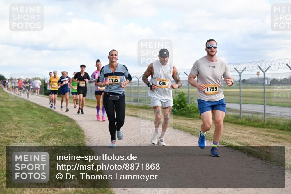 14.09.2025 - Airport Race Dr. Thomas Lammeyer http://msf.ph/oto/8871868 14.09.2025 12:16:27 Laufen 1504, 132, 600, 1755 meine-sportfotos.de