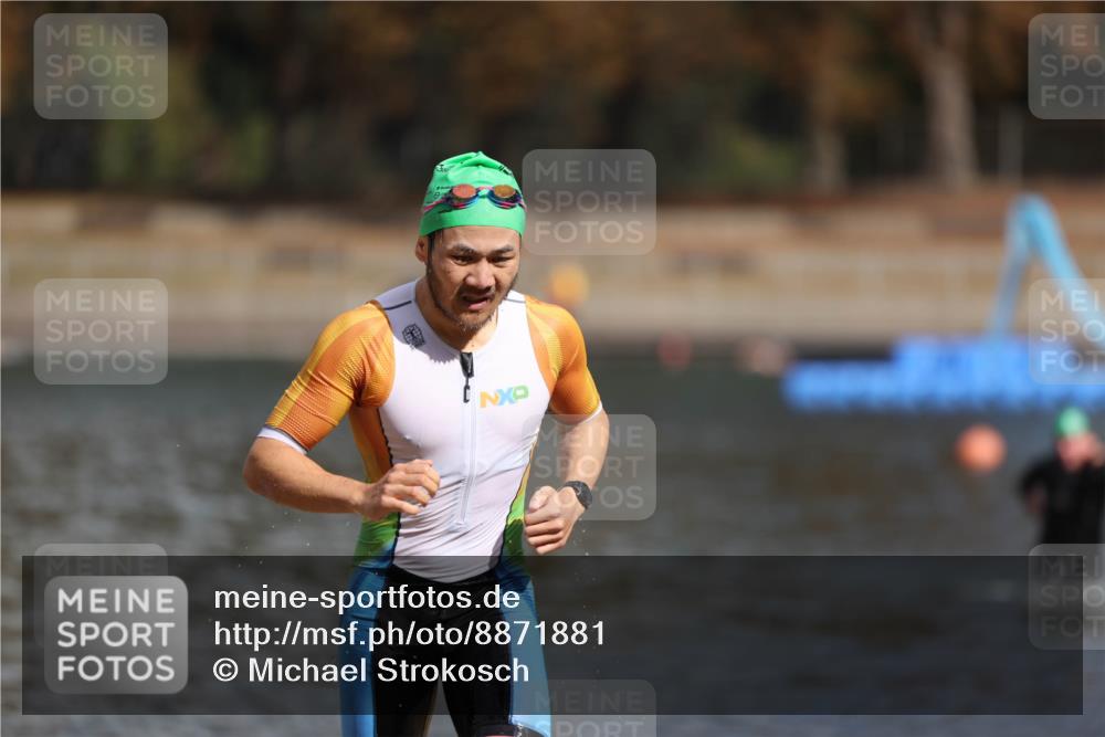 14.09.2025 - Stadtparktriathlon Michael Strokosch http://msf.ph/oto/8871881 14.09.2025 11:49:10 Schwimmen 1178, 1217 meine-sportfotos.de
