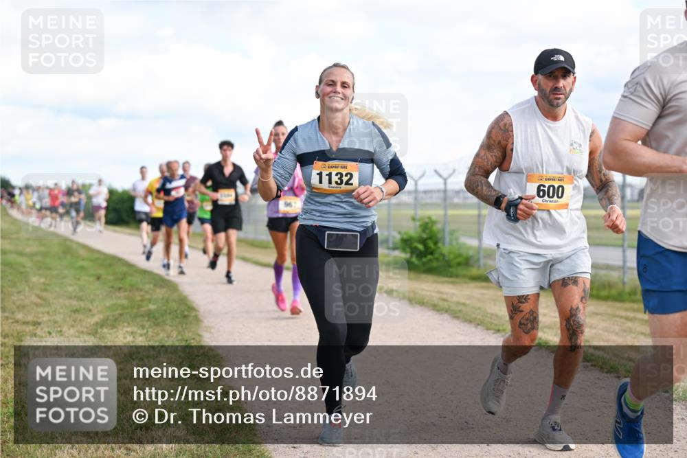 14.09.2025 - Airport Race Dr. Thomas Lammeyer http://msf.ph/oto/8871894 14.09.2025 12:16:29 Laufen 967, 1132, 600, 8 meine-sportfotos.de