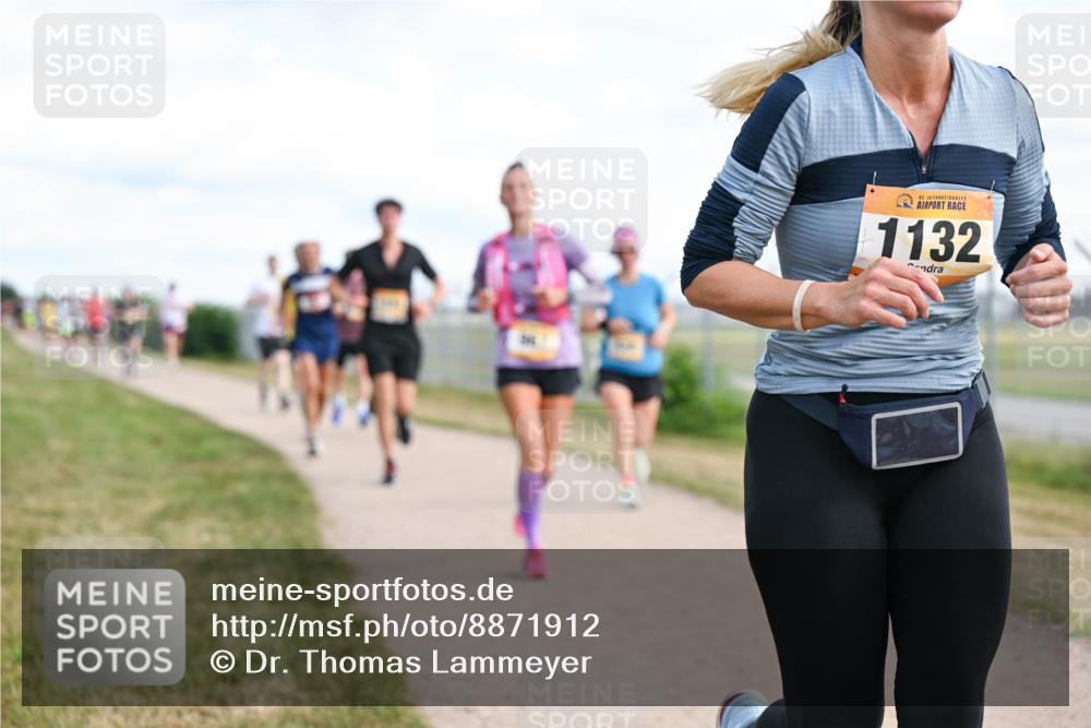 14.09.2025 - Airport Race Dr. Thomas Lammeyer http://msf.ph/oto/8871912 14.09.2025 12:16:30 Laufen 1132 meine-sportfotos.de