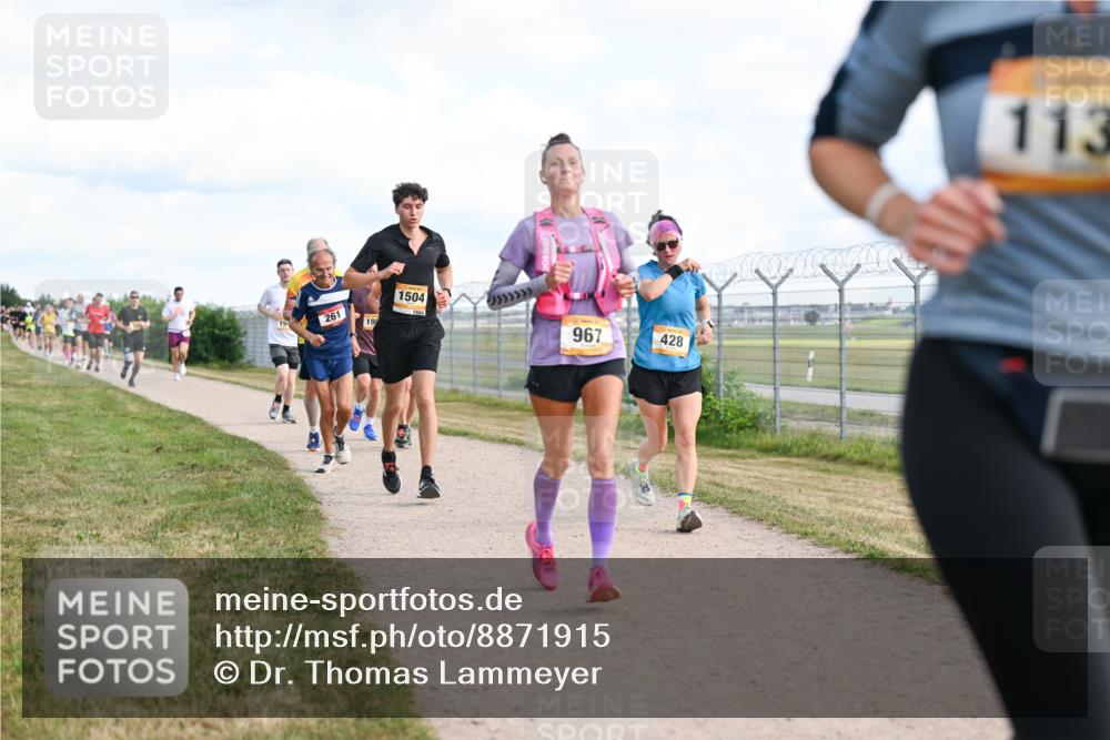 14.09.2025 - Airport Race Dr. Thomas Lammeyer http://msf.ph/oto/8871915 14.09.2025 12:16:30 Laufen 261, 19, 1504, 1504, 967, 428, 113 meine-sportfotos.de
