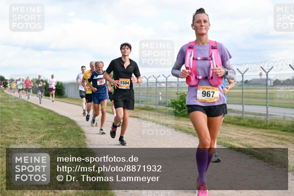 14.09.2025 - Airport Race Dr. Thomas Lammeyer http://msf.ph/oto/8871932 14.09.2025 12:16:31 Laufen 261, 1504, 1504, 967 meine-sportfotos.de