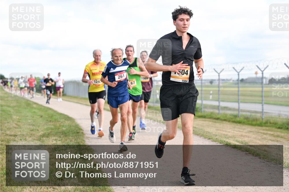 14.09.2025 - Airport Race Dr. Thomas Lammeyer http://msf.ph/oto/8871951 14.09.2025 12:16:32 Laufen 124, 261, 67, 1988, 504, 1504 meine-sportfotos.de
