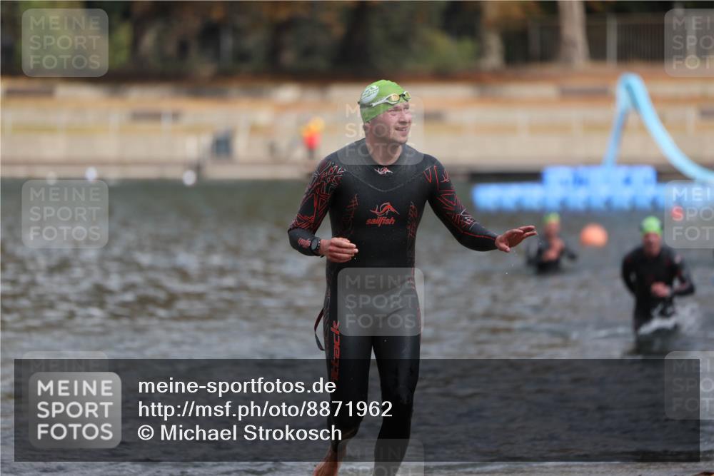 14.09.2025 - Stadtparktriathlon Michael Strokosch http://msf.ph/oto/8871962 14.09.2025 11:50:10 Schwimmen 1162, 1168, 1170, 1174, 1188, 1214 meine-sportfotos.de