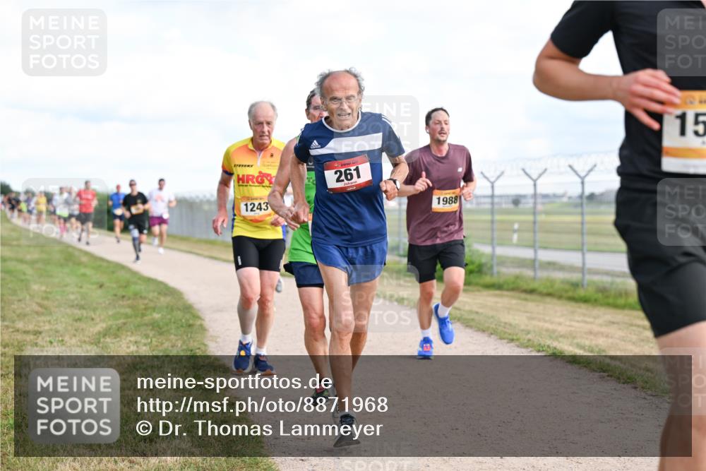 14.09.2025 - Airport Race Dr. Thomas Lammeyer http://msf.ph/oto/8871968 14.09.2025 12:16:33 Laufen 1243, 261, 1988, 15 meine-sportfotos.de