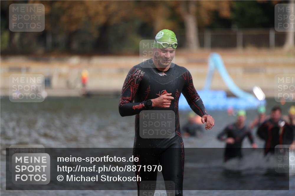 14.09.2025 - Stadtparktriathlon Michael Strokosch http://msf.ph/oto/8871970 14.09.2025 11:50:11 Schwimmen 1162, 1168, 1170, 1174, 1188, 1214 meine-sportfotos.de