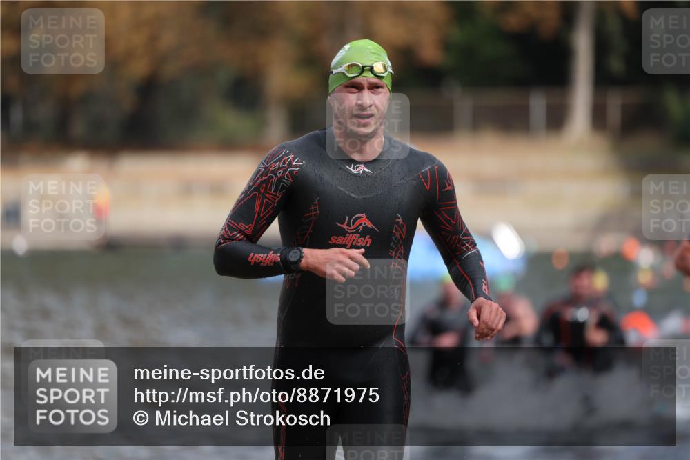 14.09.2025 - Stadtparktriathlon Michael Strokosch http://msf.ph/oto/8871975 14.09.2025 11:50:12 Schwimmen 1162, 1168, 1170, 1174, 1188, 1214 meine-sportfotos.de