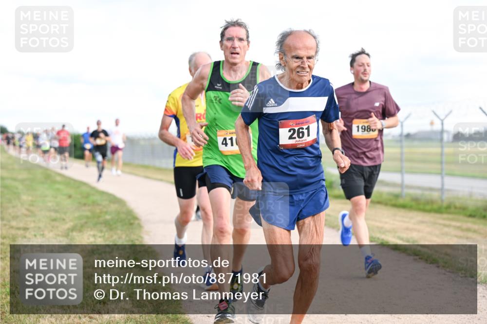 14.09.2025 - Airport Race Dr. Thomas Lammeyer http://msf.ph/oto/8871981 14.09.2025 12:16:34 Laufen 410, 261, 1980 meine-sportfotos.de