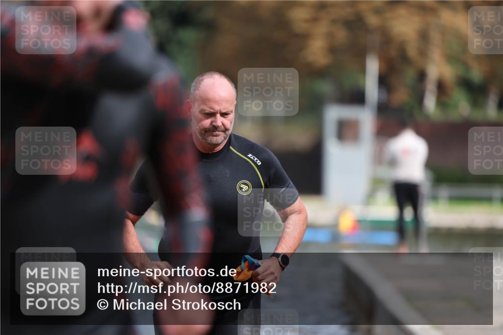 14.09.2025 - Stadtparktriathlon Michael Strokosch http://msf.ph/oto/8871982 14.09.2025 11:50:14 Schwimmen 1162, 1168, 1174, 1188, 1214 meine-sportfotos.de